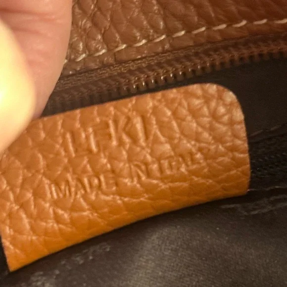 LANCEL SHOULDER BAG
BROWN SILVER
HARDWARE - Picture 10 of 14